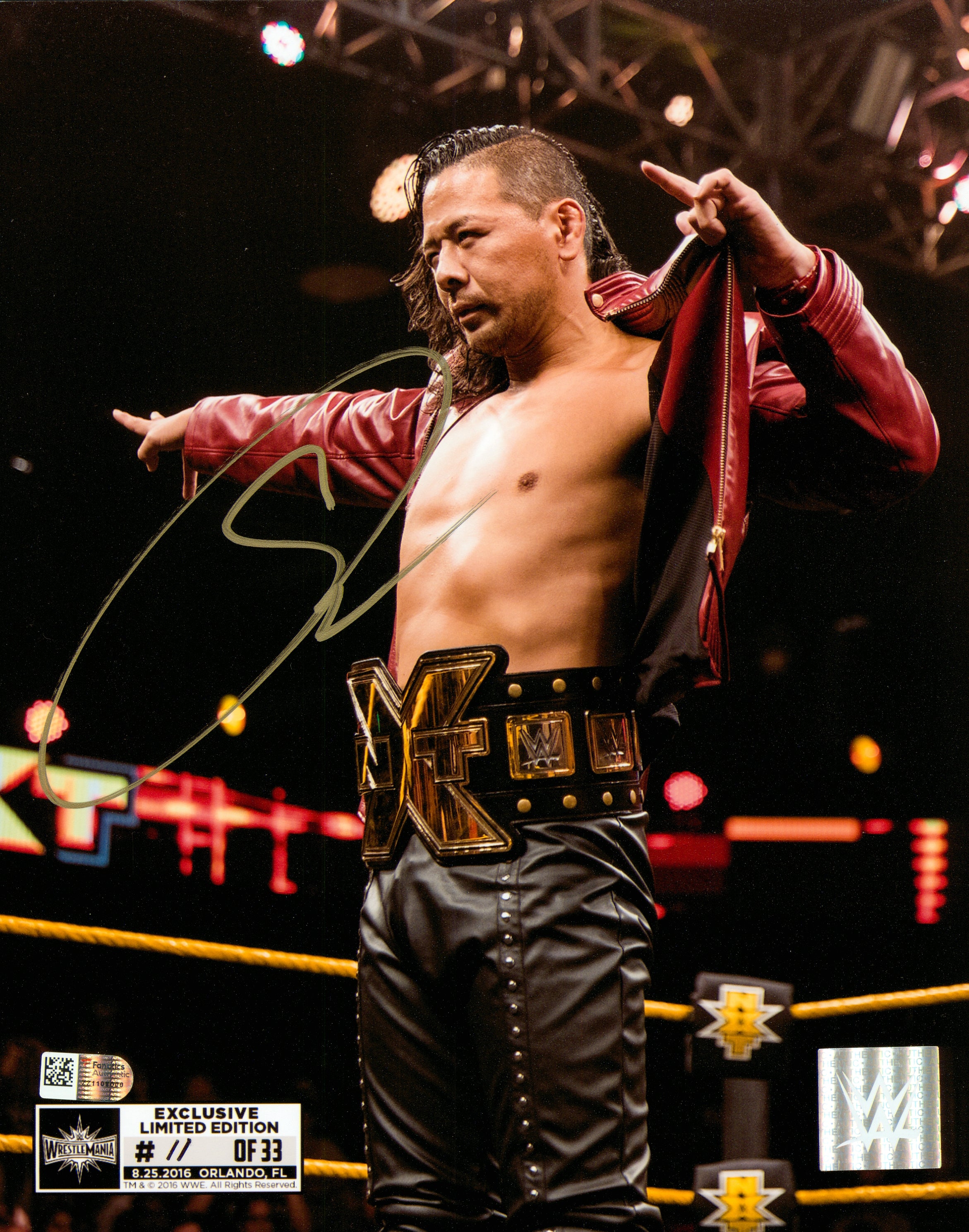 中邑真輔選手サイン入り8x10フォト（Fanatics社製） – Signed By