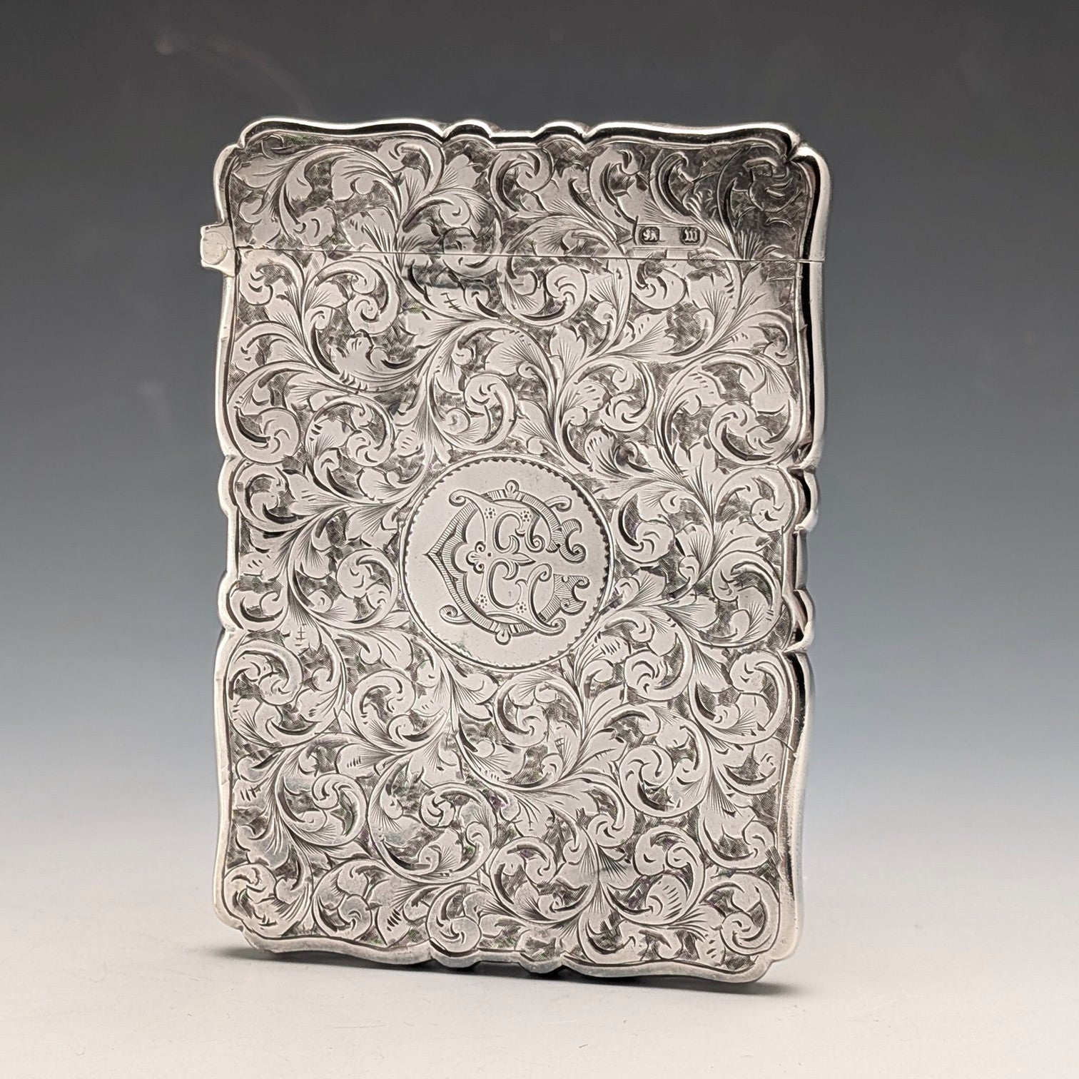 スターリングシルバー – SILVER-LUG 英国製 透かし細工のオーバル