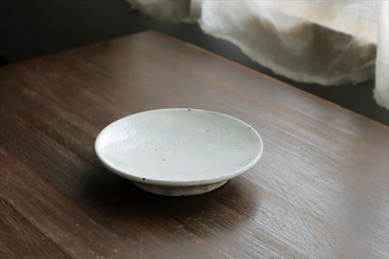 粉引 4寸皿 / 池田大介 - うつわと暮らしの道具 sizuku