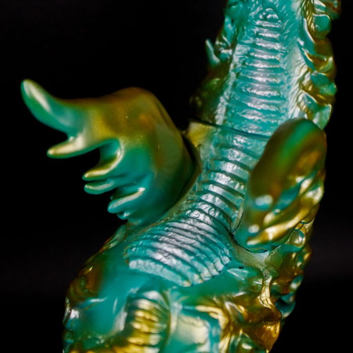 ブルマァク製「ドドンゴ(ゴールド)」がギャラリー＆ショップ・墓場の