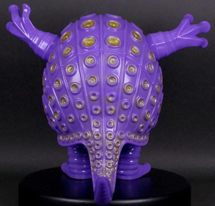 ギャラリー＆ショップ・墓場の画廊にマルサンの「タッコング」限定版が