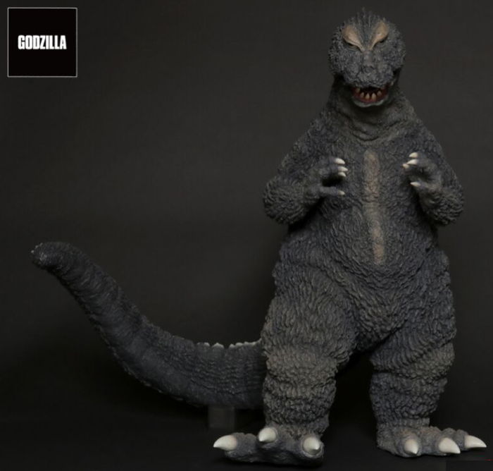 エクスプラスの［ギガンティクシリーズ］の「ゴジラ(1964)」が「発光