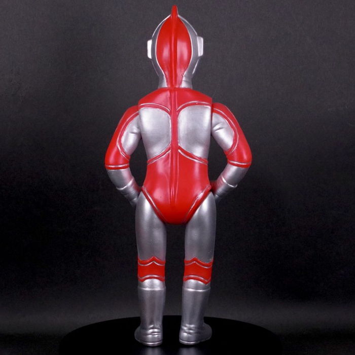 ブルマァクの「ウルトラ怪獣シリーズ」新色がギャラリー＆ショップ