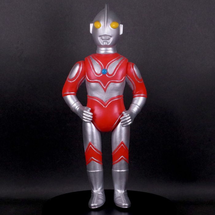 ブルマァクの「ウルトラ怪獣シリーズ」新色がギャラリー＆ショップ