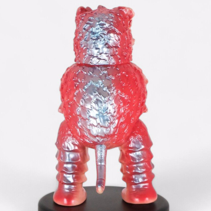 ブルマァク製「ピグモン」が人気の「レトロカラーレッド」で登場