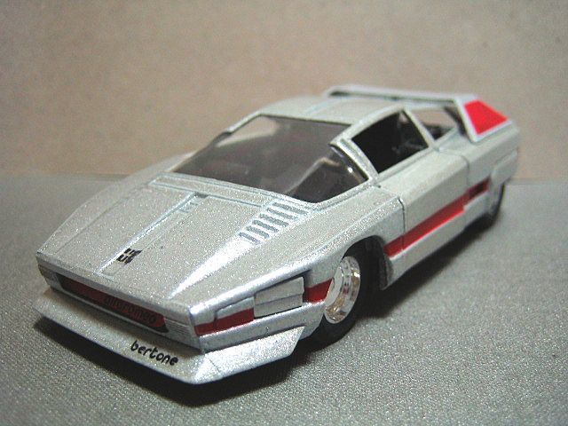 アルファロメオ ナバホ Alfa Romeo Navajo RC ラジコンカー 1978年【WACO モートラウェーブS.P. 1/12 アルファロメオ ナバホ】約40