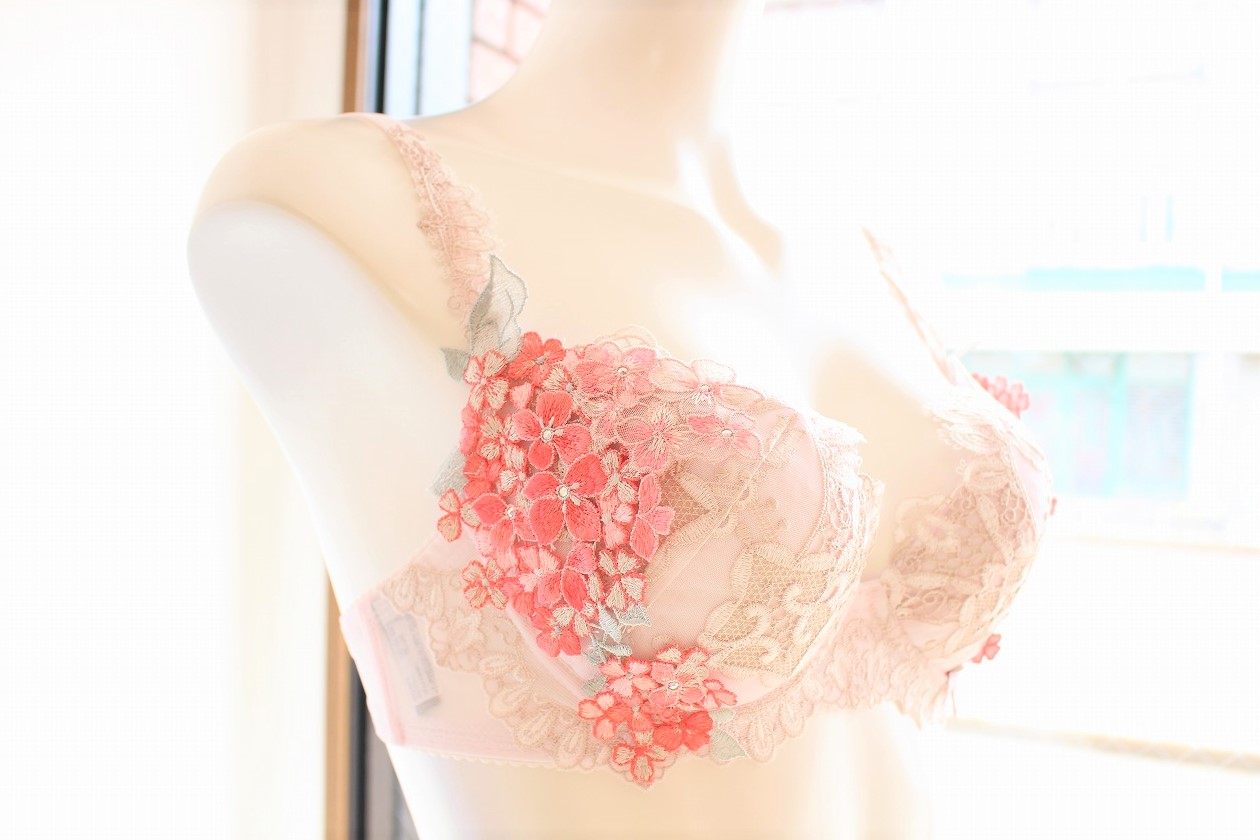 モロッコランジェリ～♡ 店舗限定サルート49group PUカラー | La