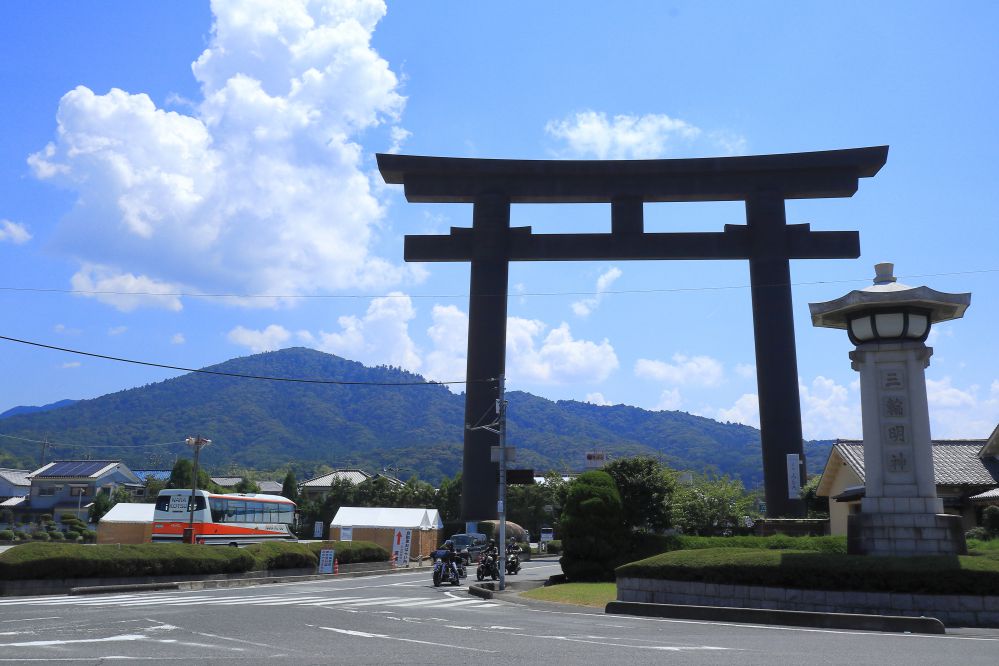 三輪山に登山！日本最古の神社『大神神社』の神体山へ登拝！ | とある