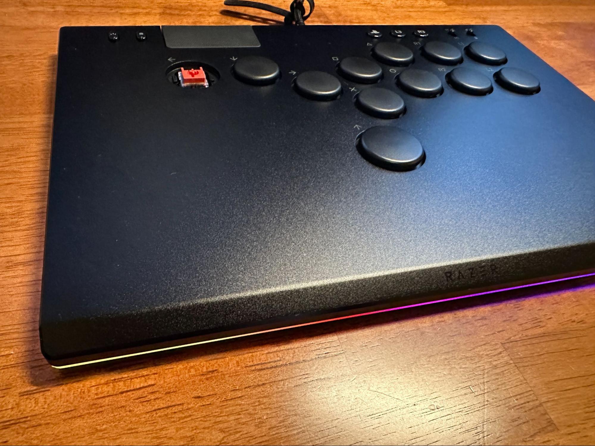 レバーレスコントローラー「Razer Kitsune」インプレッション Hit Box