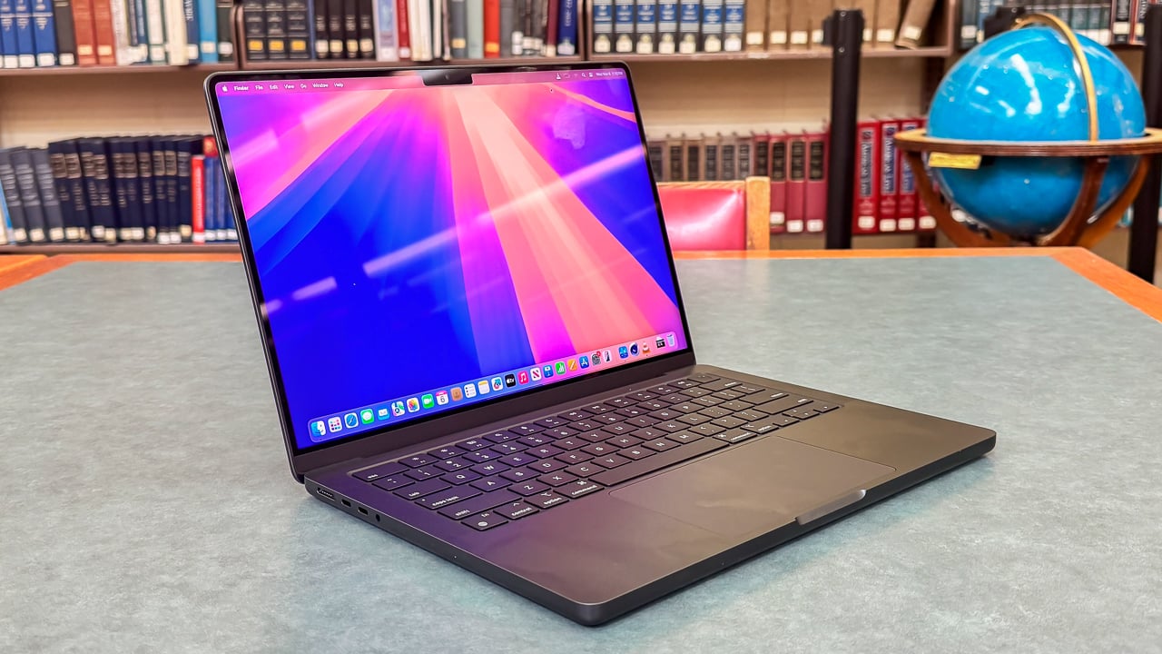 Apple MacBook Pro 14-inch (M4, 2024) review: Windows PCs must feel