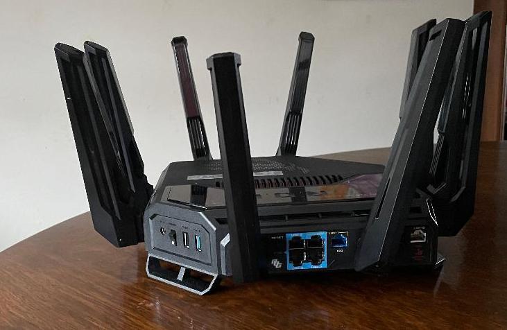 Asus ROG Rapture GT-BE98 Pro - Review 2024 - PCMag Middle East