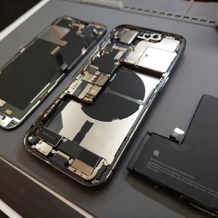 札幌東区】iPhone14Proの電池劣化を即解決！スマートクリア修理ガイド