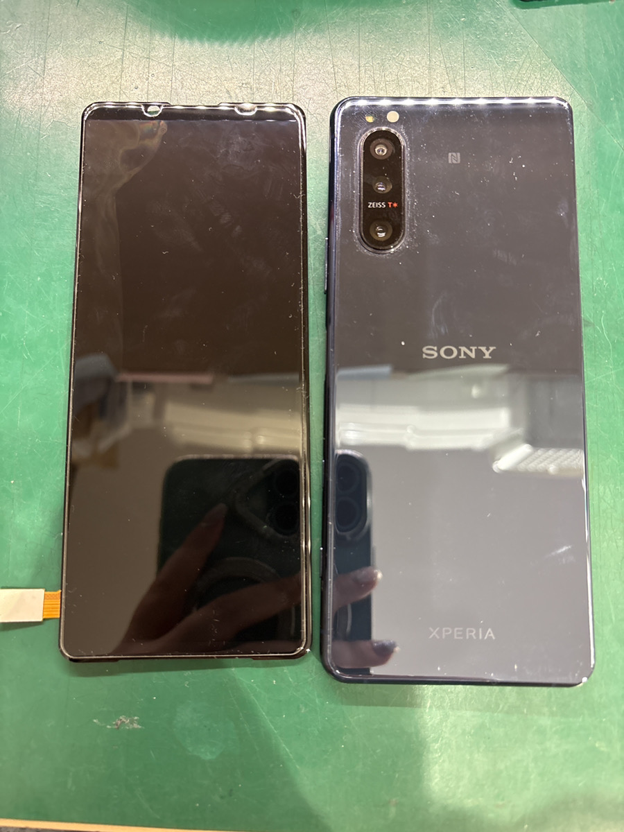 Xperia 5 Ⅱ画面交換修理【COCOスマホソニック錦糸町PARCO店