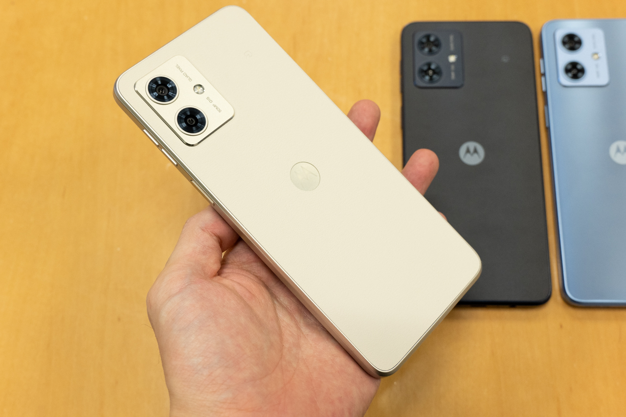 戦略的価格にも期待！Y!mobile版「moto g64y 5G」は独自の白色あり