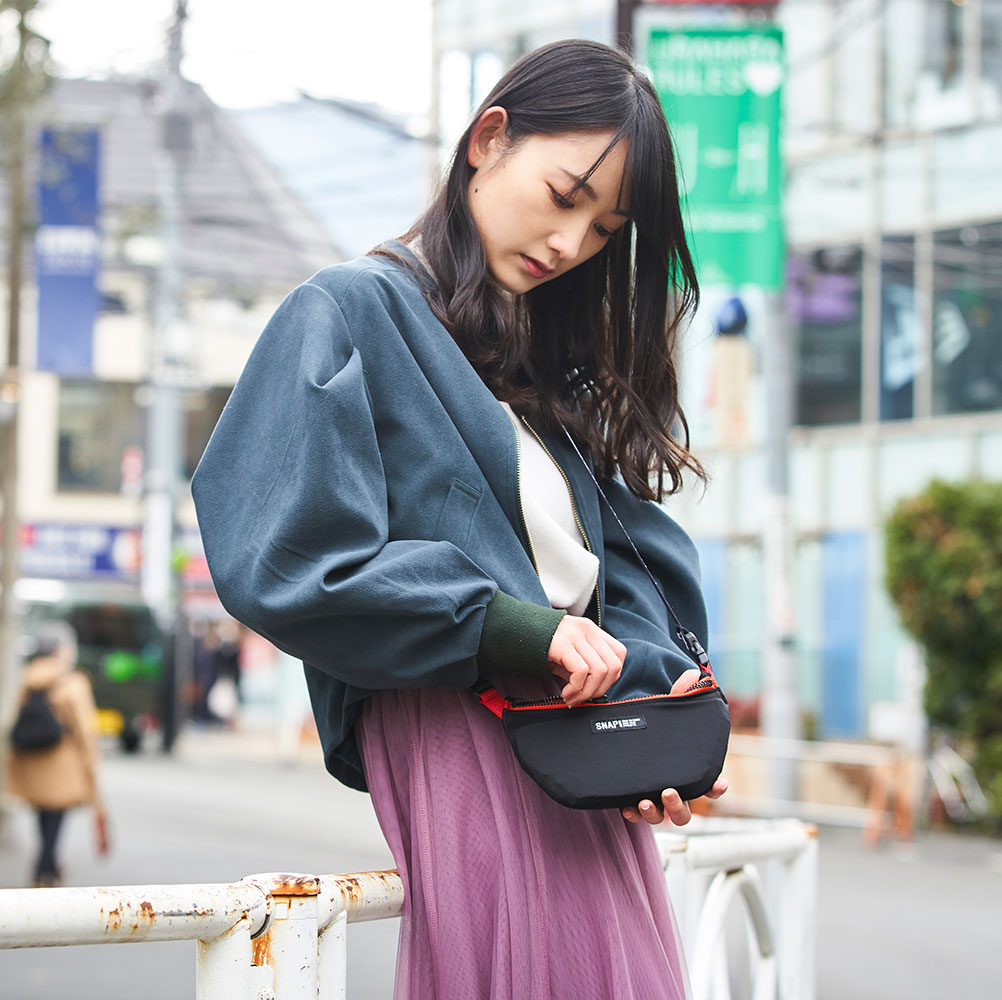 SNAP GEAR / SACOCHE ブラック/レッドzip