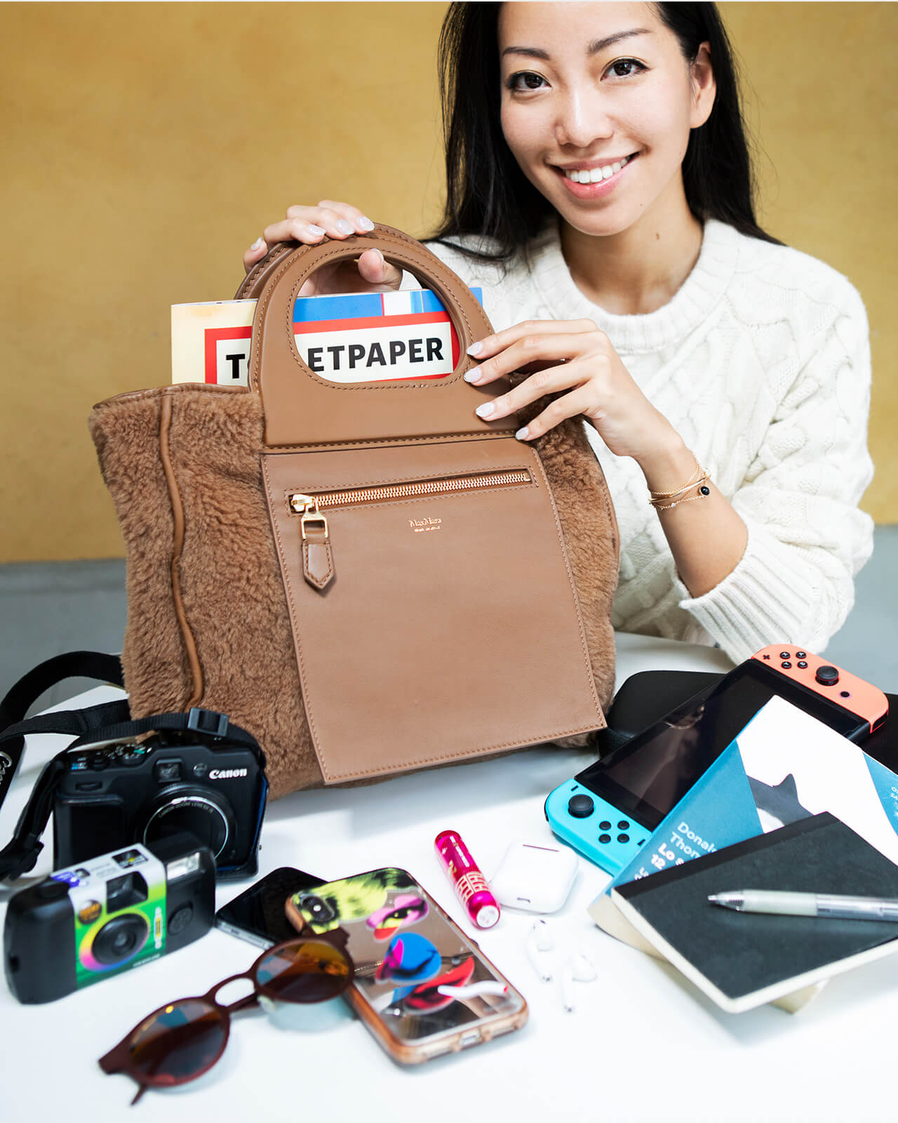 マックスマーラ」の新アイコンバッグに夢中！ | ELLE［エル デジタル］