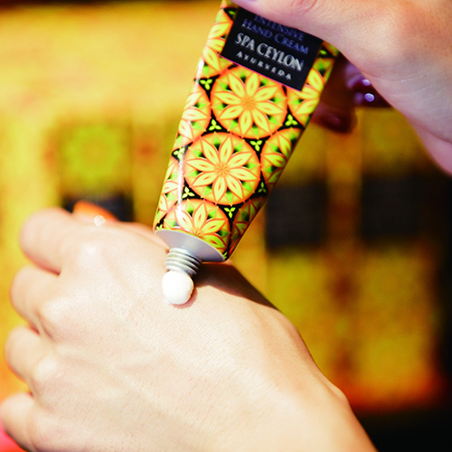 セイロン ティー イラン インテンシブ ハンド クリーム 30g / スパセイロン