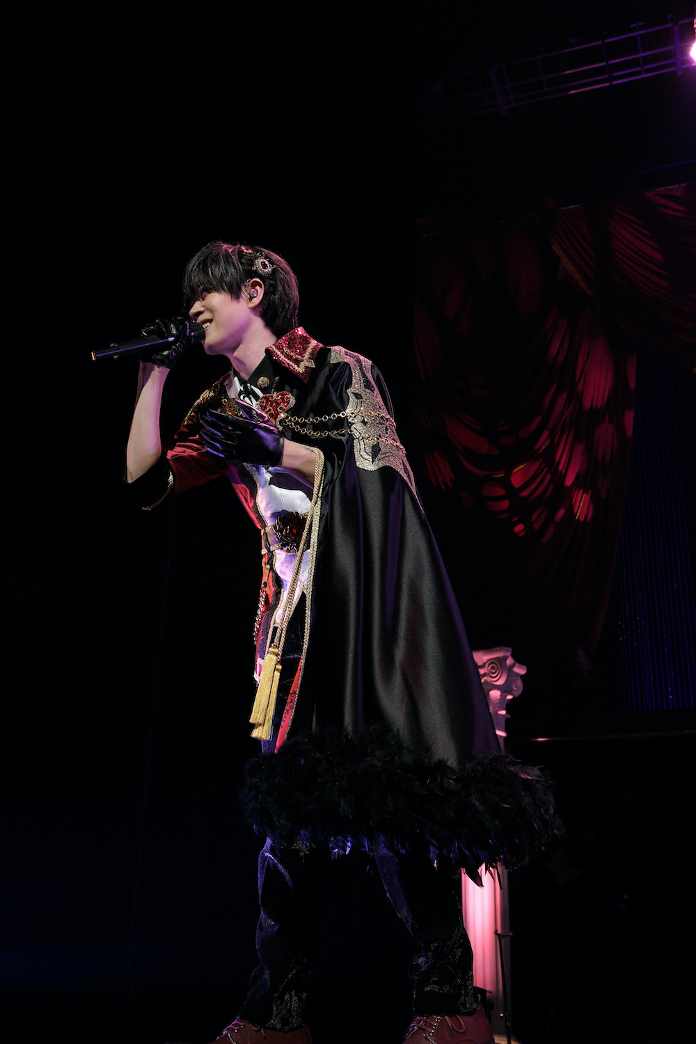 うらたぬき×あほの坂田。 “うらさか”タッグライブ振替公演で見せた、な