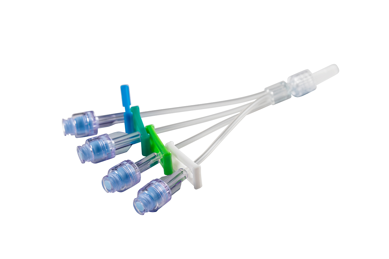 Quad Lumen Needle-Free Extension Set, 10cm With Slide Clamp