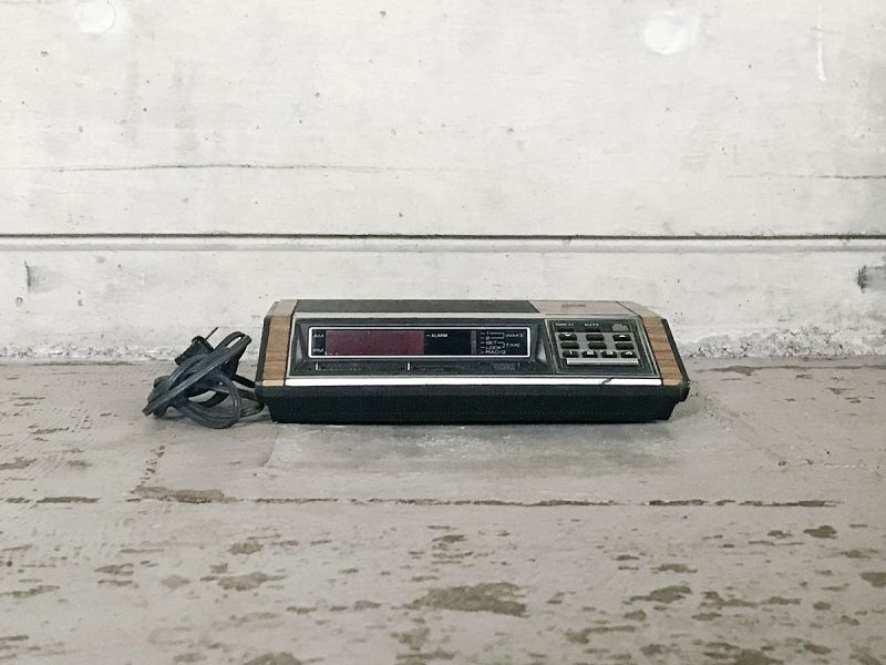 送料無料≪SVG≫【 Digital clock radio（General Electric） デジタル