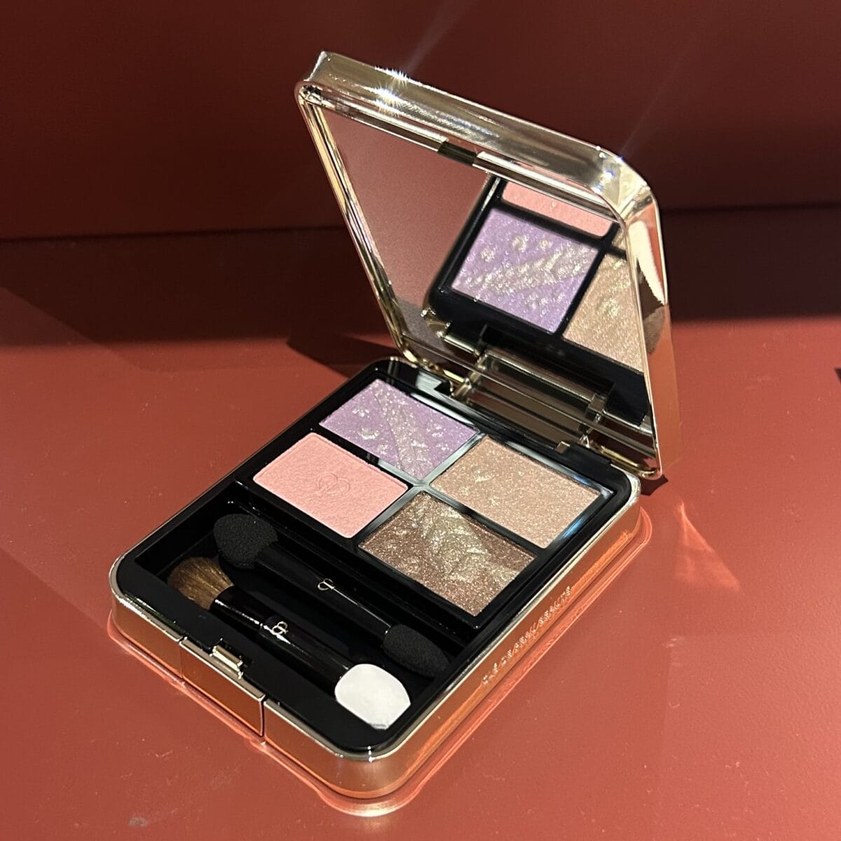 2025年クリスマスコフレ】パケが美しすぎる♡「クレ・ド・ポー ボーテ