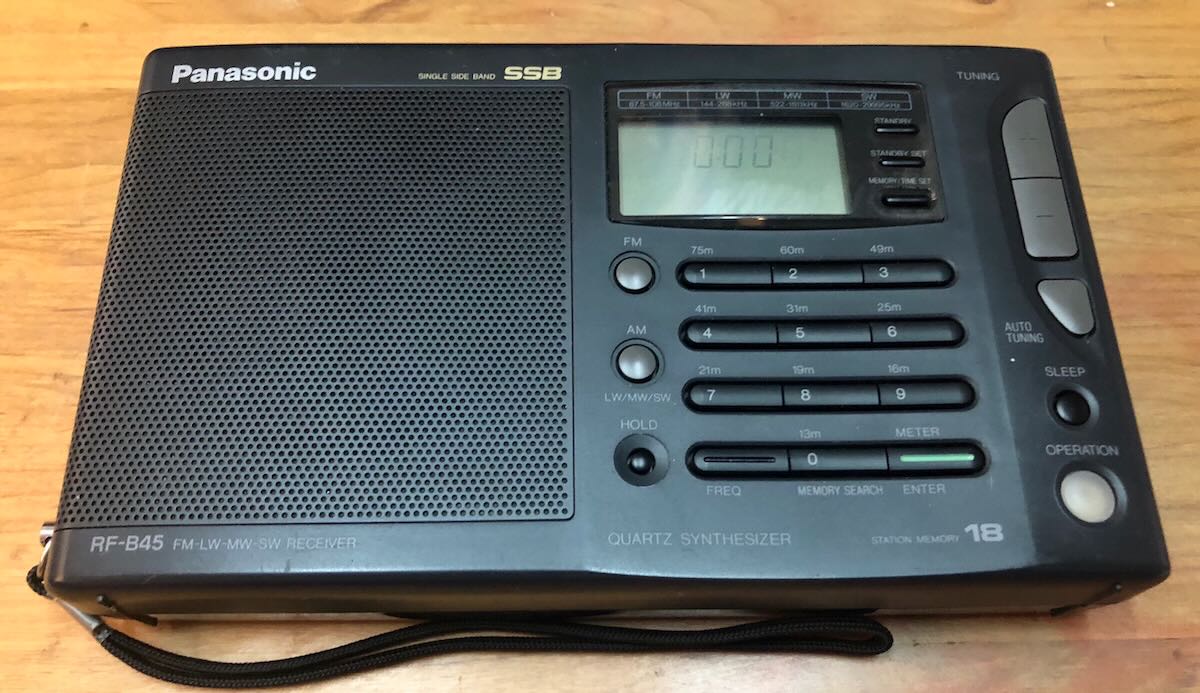 Julian reviews the Panasonic RF-B45 and shares comments regarding