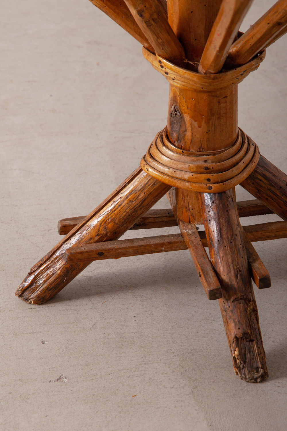 stoop | French Vintage Rattan Side Table