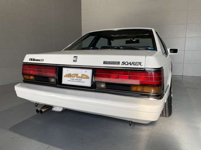 ソアラGT 2000ツインカム24ロンシャン5速MT 車高調 – ゴールドカー