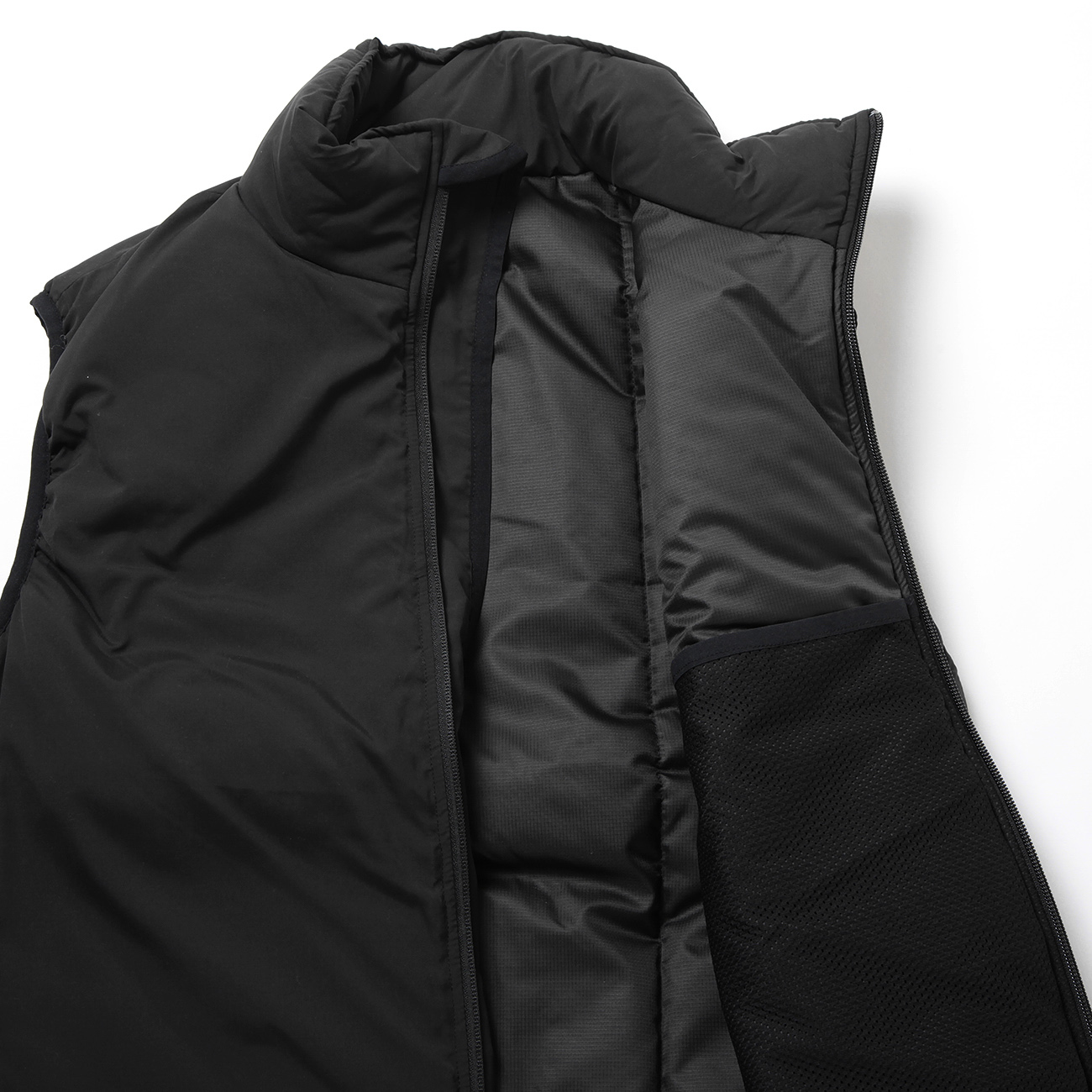 South2 West8 / サウスツーウエストエイト | Insulator Vest - Poly