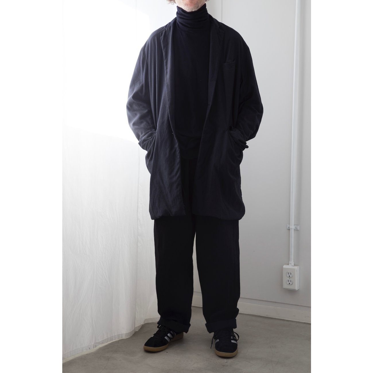 COMOLI / コモリ | ウール天竺 長袖タートルネック - Charcoal | 通販