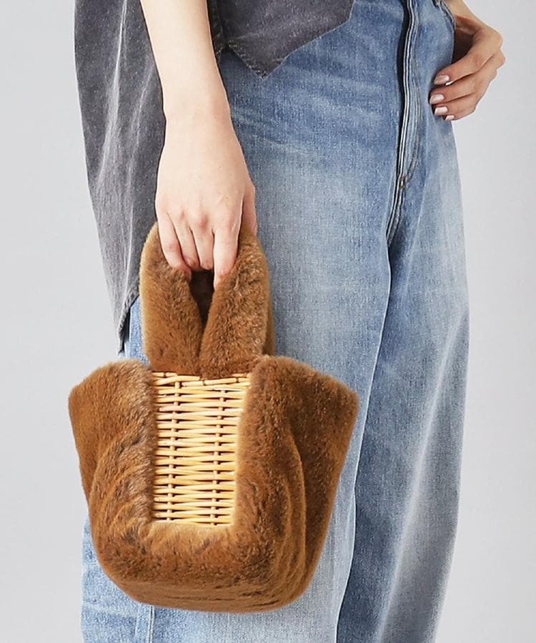 ◇eb．a．gos（エバゴス）ラビット・ウールボアバッグ（ハンドバッグ