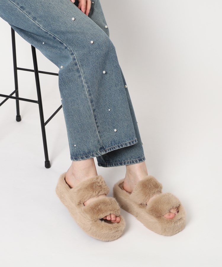 厚底ふわふわファーサンダル（サンダル・ミュール） | csT&P