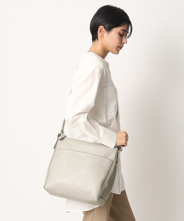 デュオ】レザーショルダーバッグ M 2WAY 本革（商品番号：P25-20203