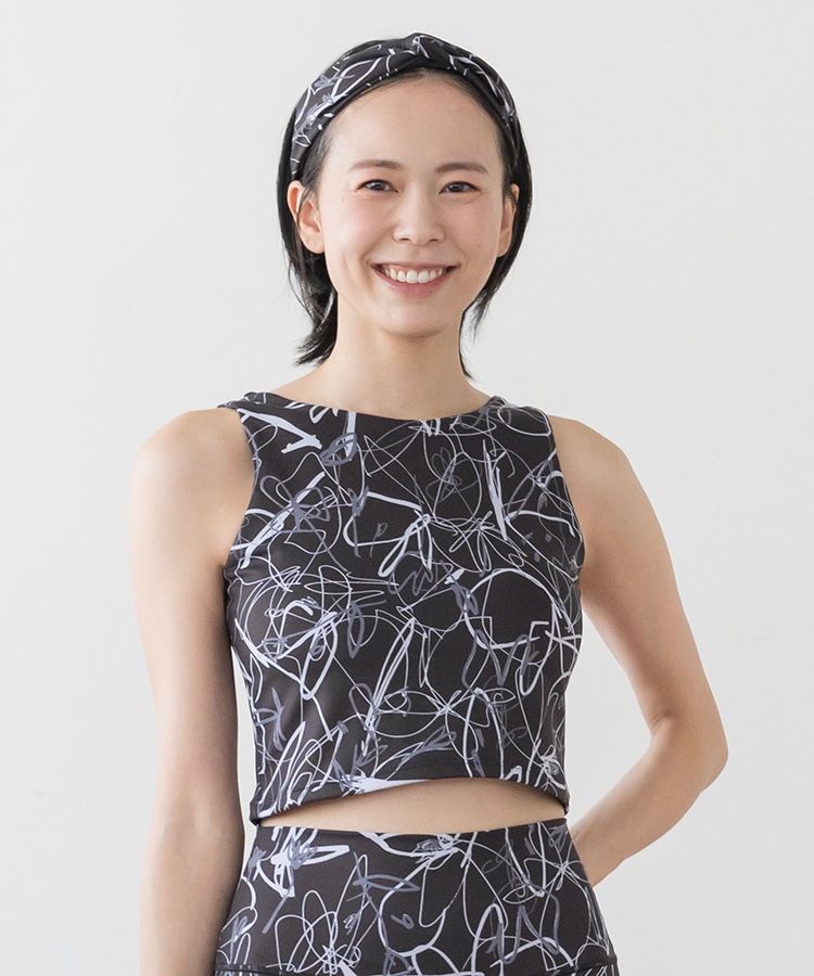 新品タグ付き SUKALA ハートプリント ホルダーネックブラトップ SUKALA