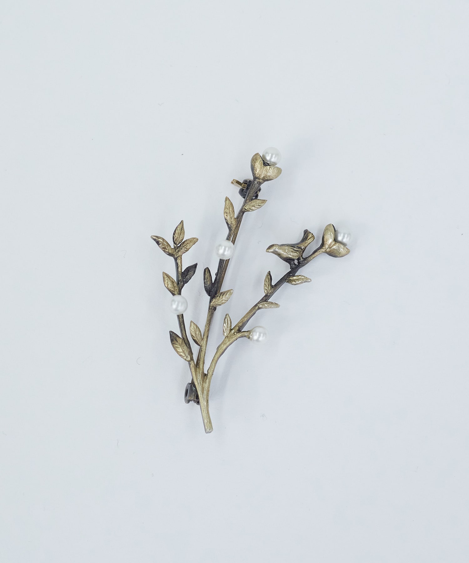 パーチモチーフブローチ｜BIGI online store - ビギ オンラインストア