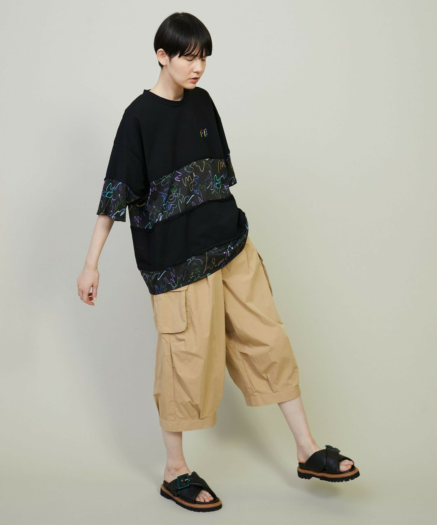 グラッフィーT｜BIGI online store - ビギ オンラインストア