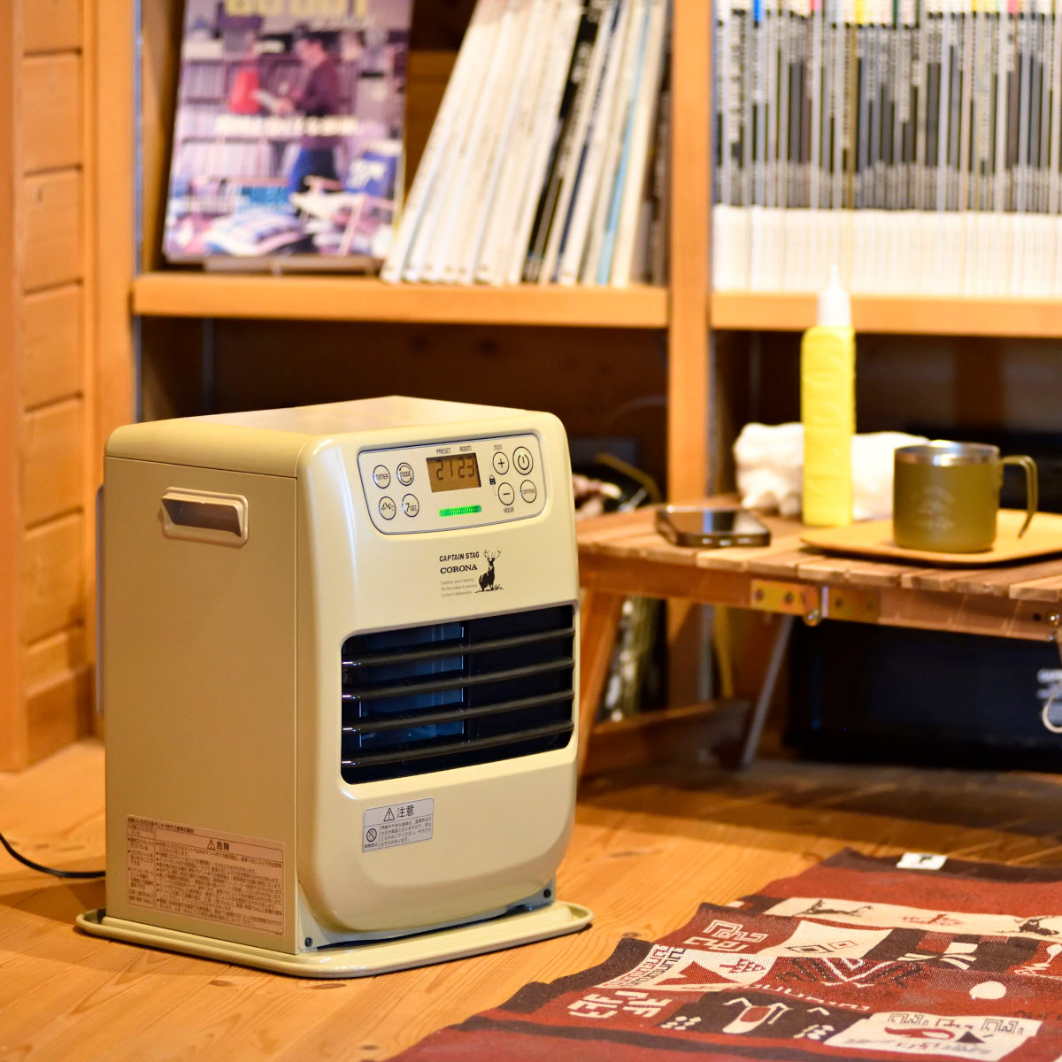 キャプテンスタッグ×コロナ 石油ファンヒーター FH-CP25CS（ベージュ
