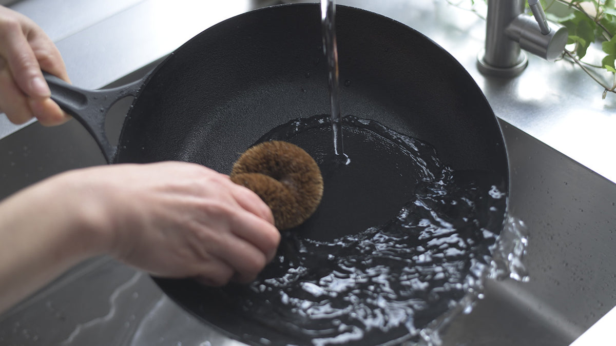 日本製ダクタイルパン｜PFAS不使用の鉄フライパン｜岩鉄鉄器 – 岩鉄