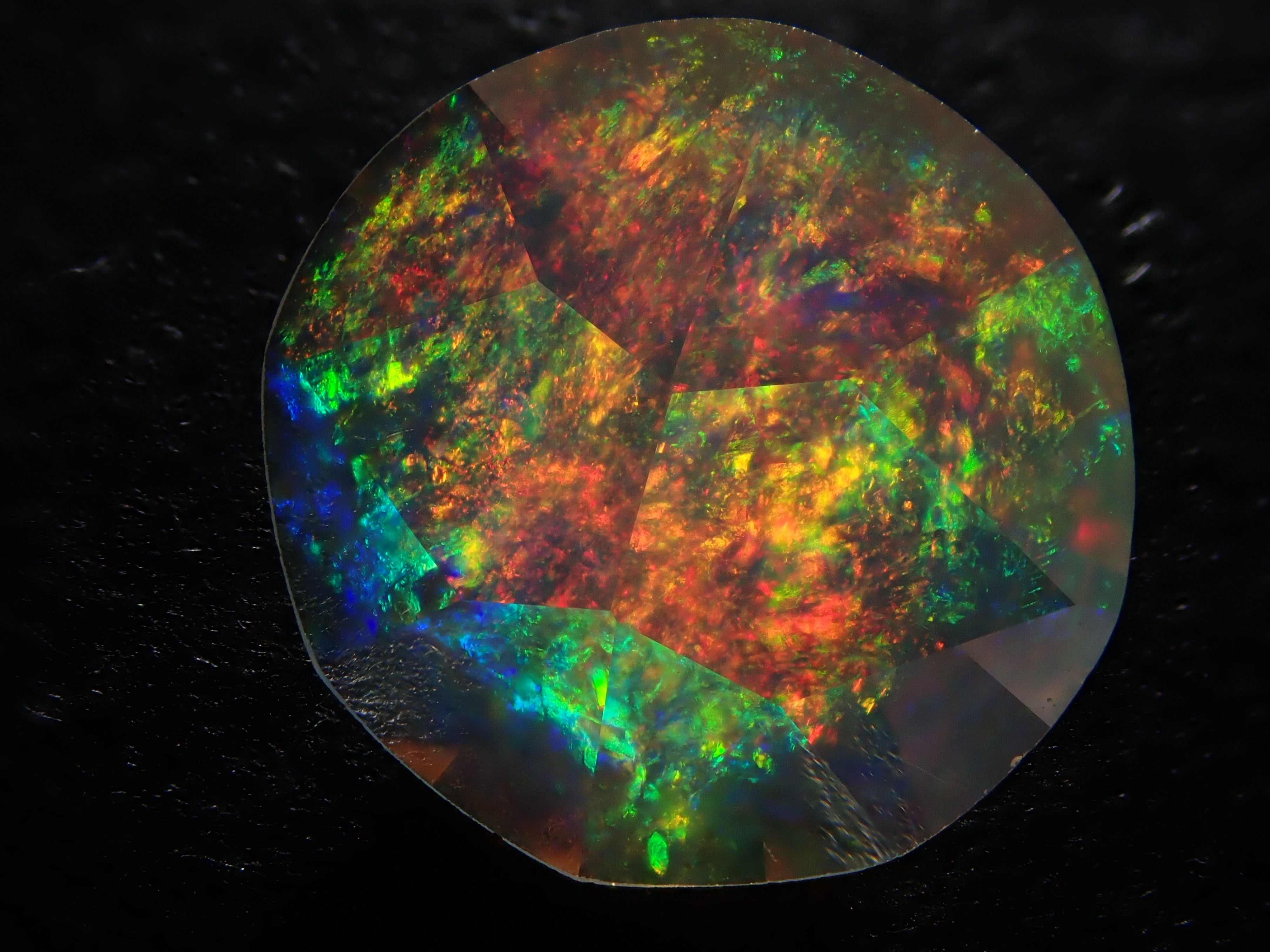 オパール 1.803ctルース