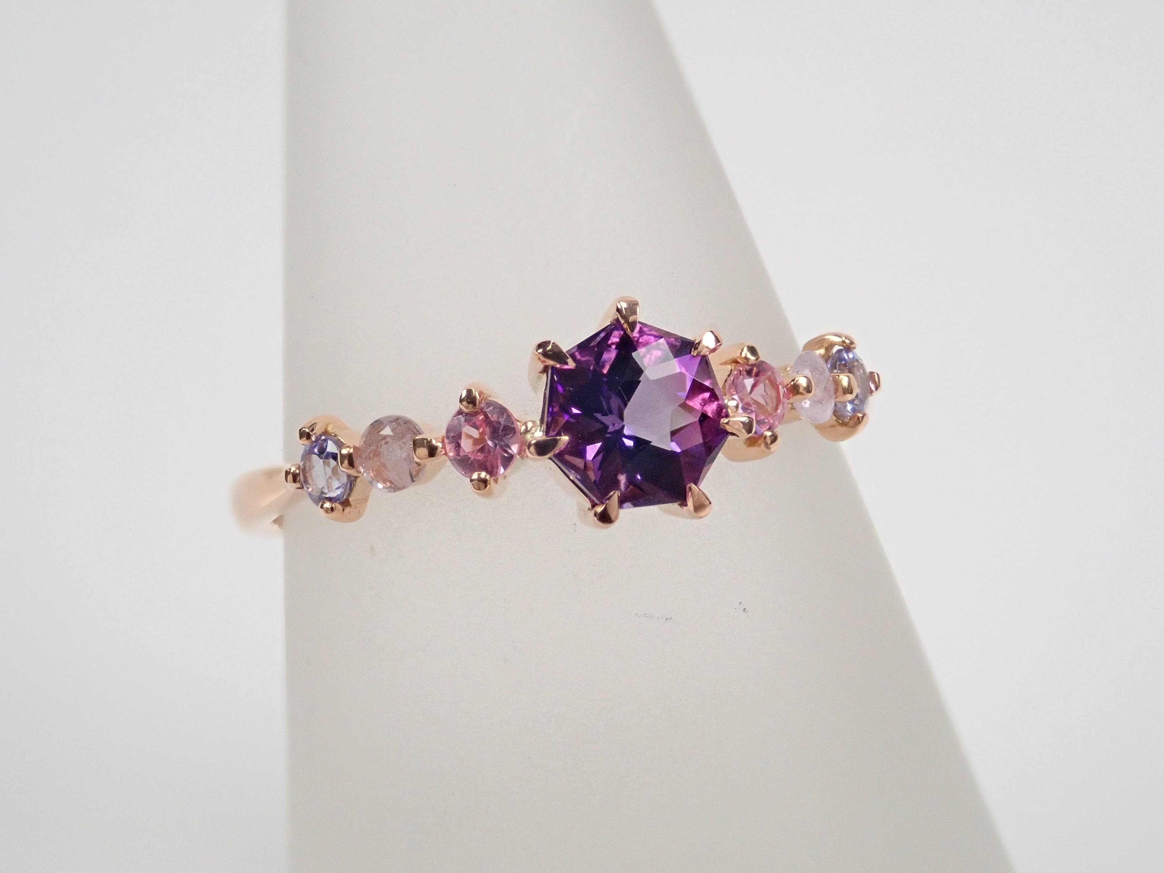 K18PG ブラジル産カラーシフトアメジスト・ハックマナイト・ピンク