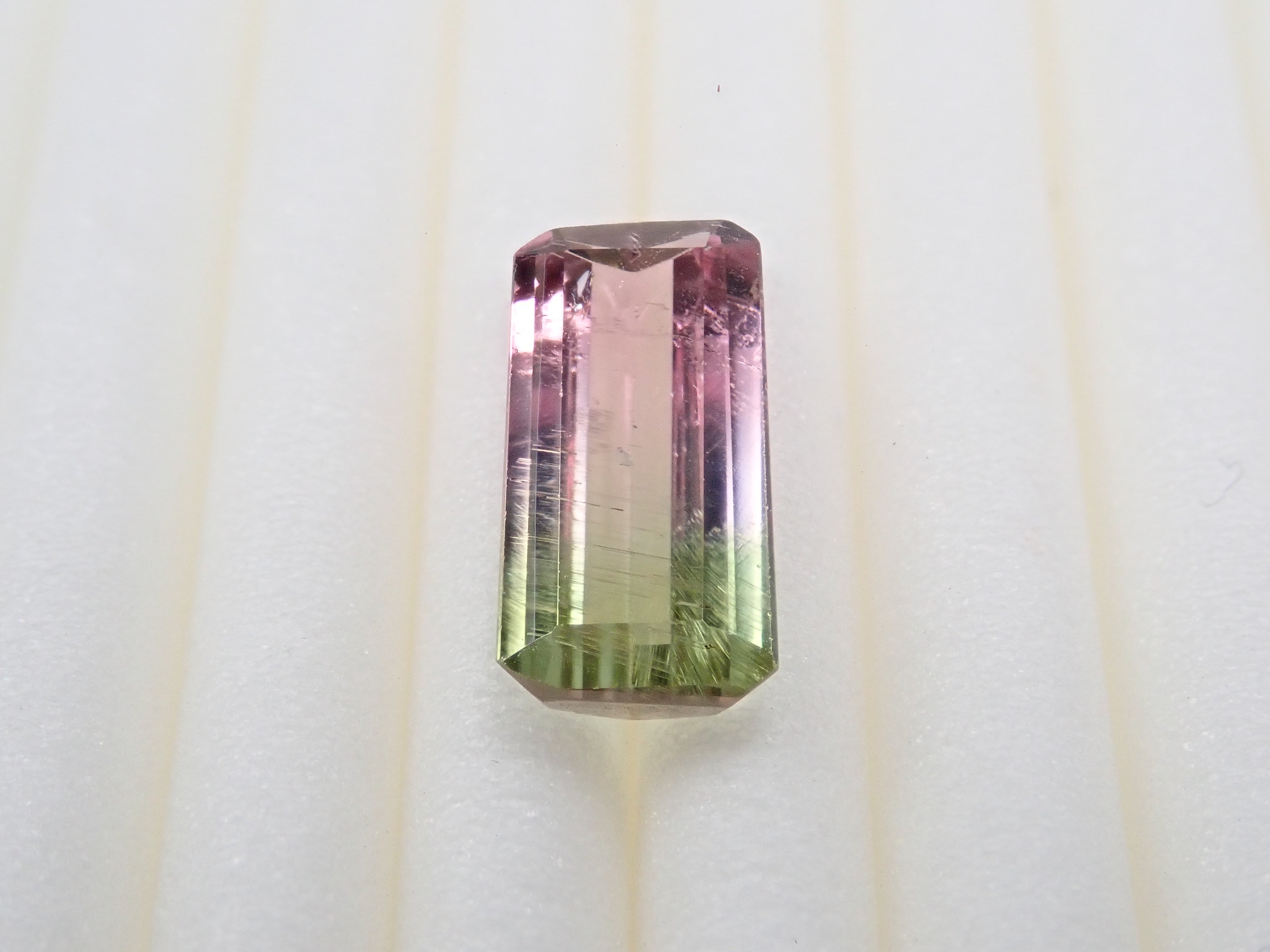 ブラジル産バイカラートルマリン 1.140ctルース