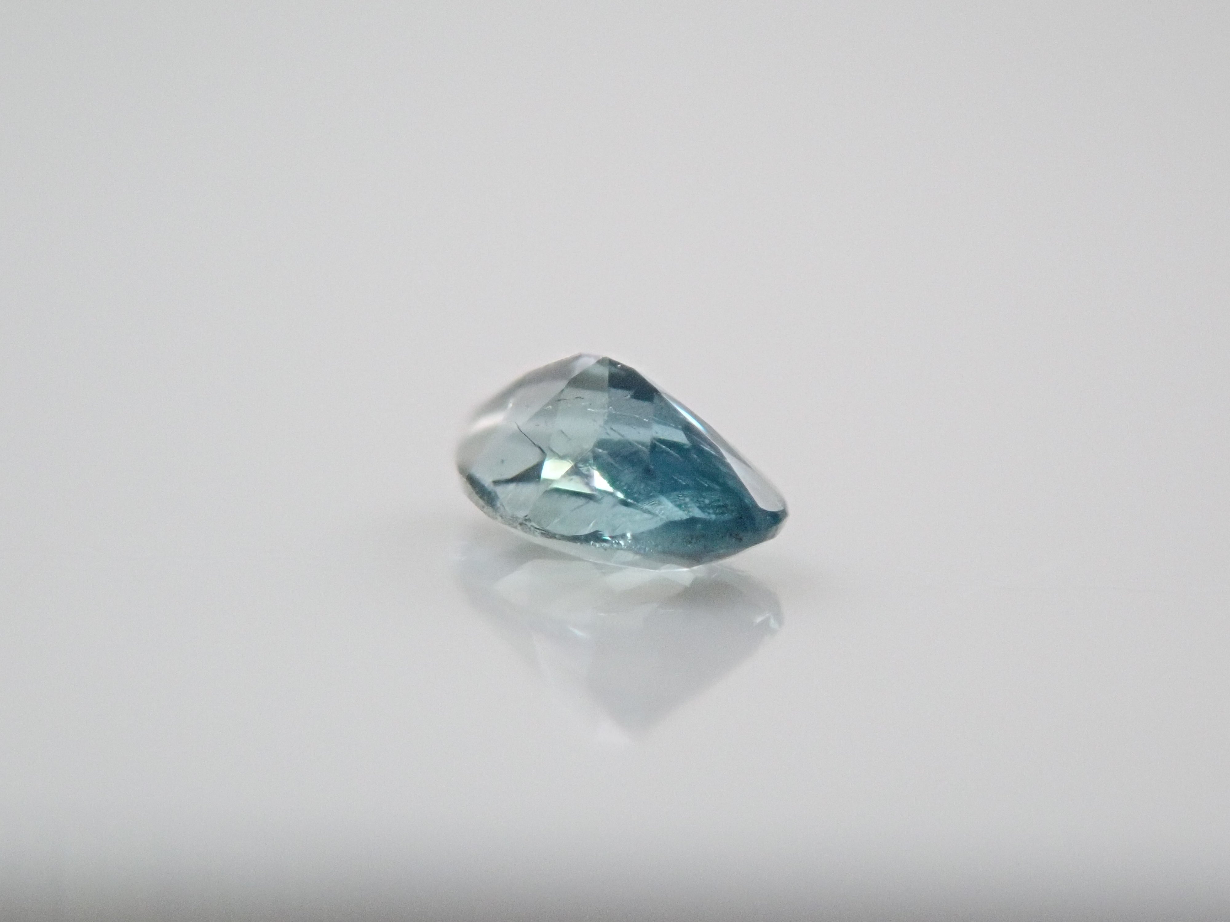 マダガスカル産ローレントーマサイト 0.022ctルース 日独