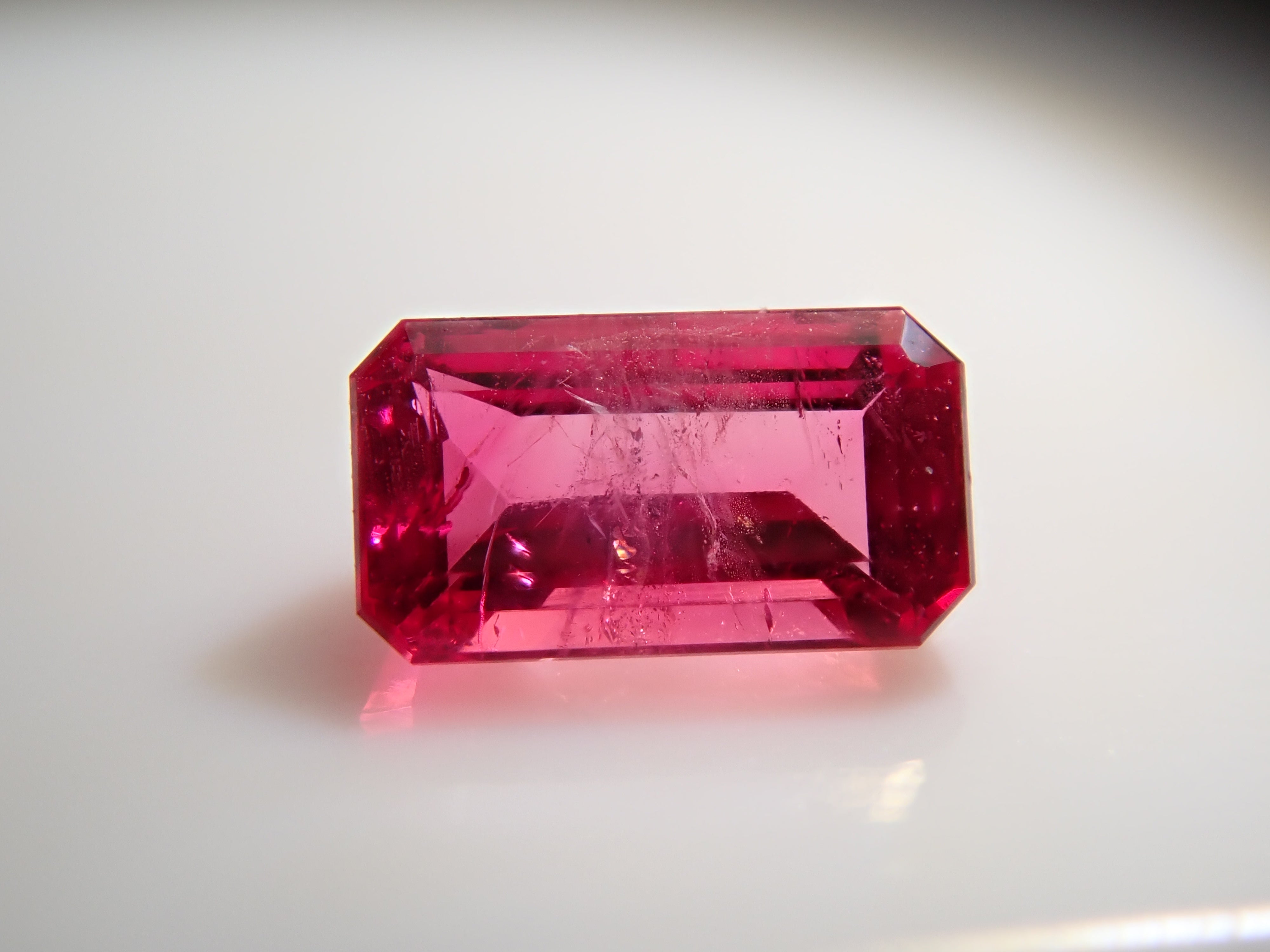 1/3 22時販売】アメリカ産レッドベリル 0.104ctルース