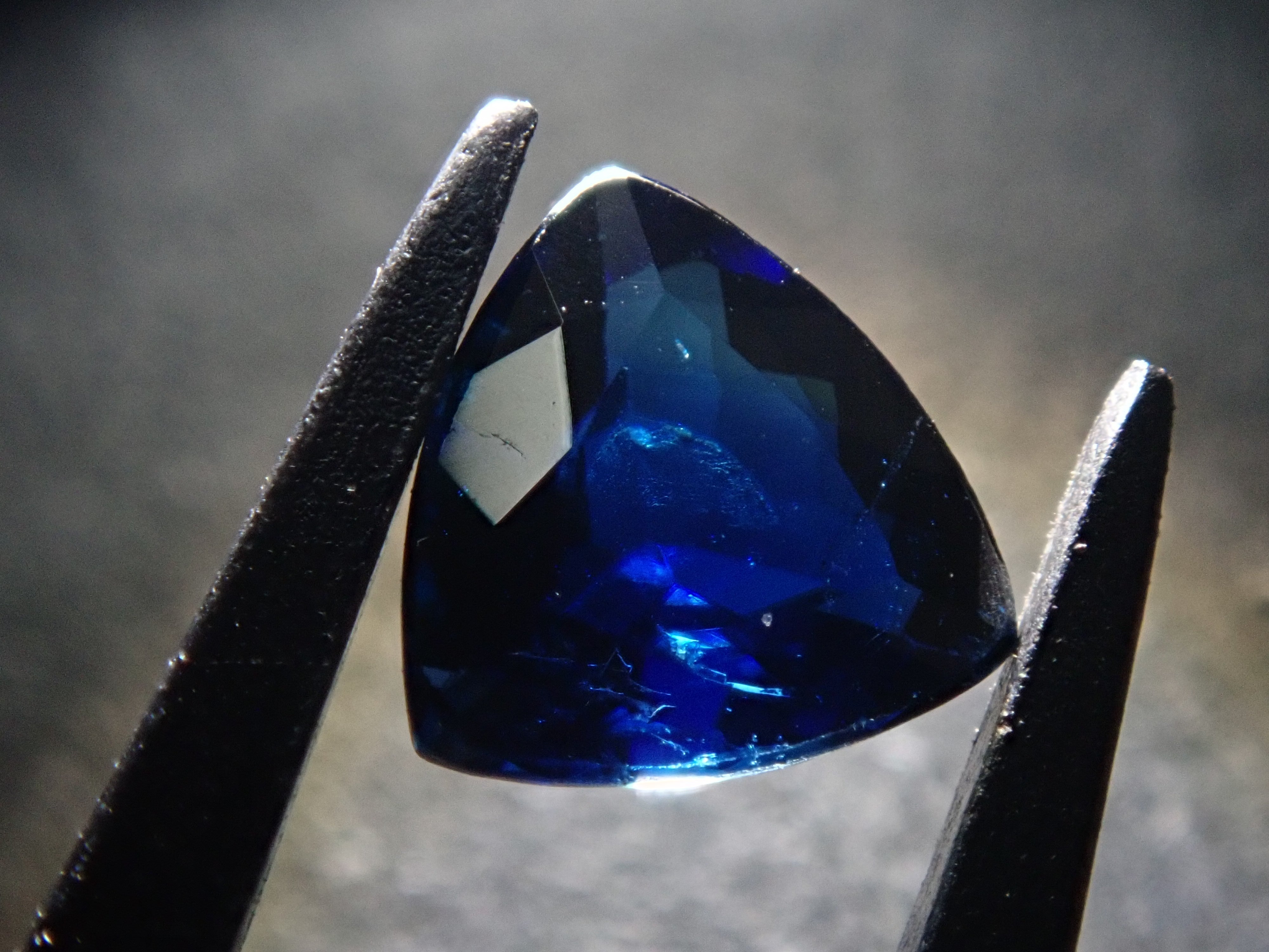 ラズライト（天藍石） 0.404ctルース 日独鑑