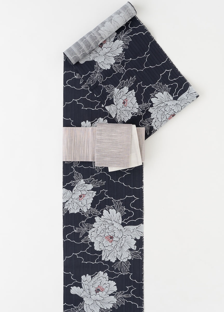 浴衣 風花 雲どりに牡丹 紺（ご予約受注品） | 浴衣 | やまと