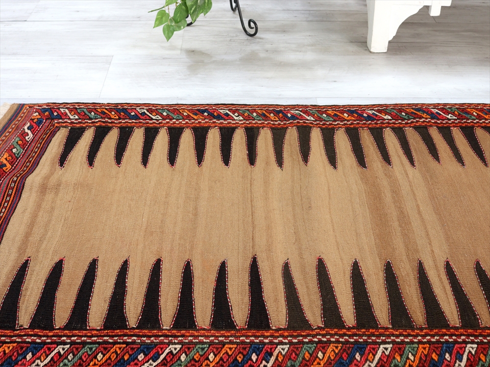 ア*ィ様 オールドキリム 手織りラグとラクダ飾りのセット ア*ィ様