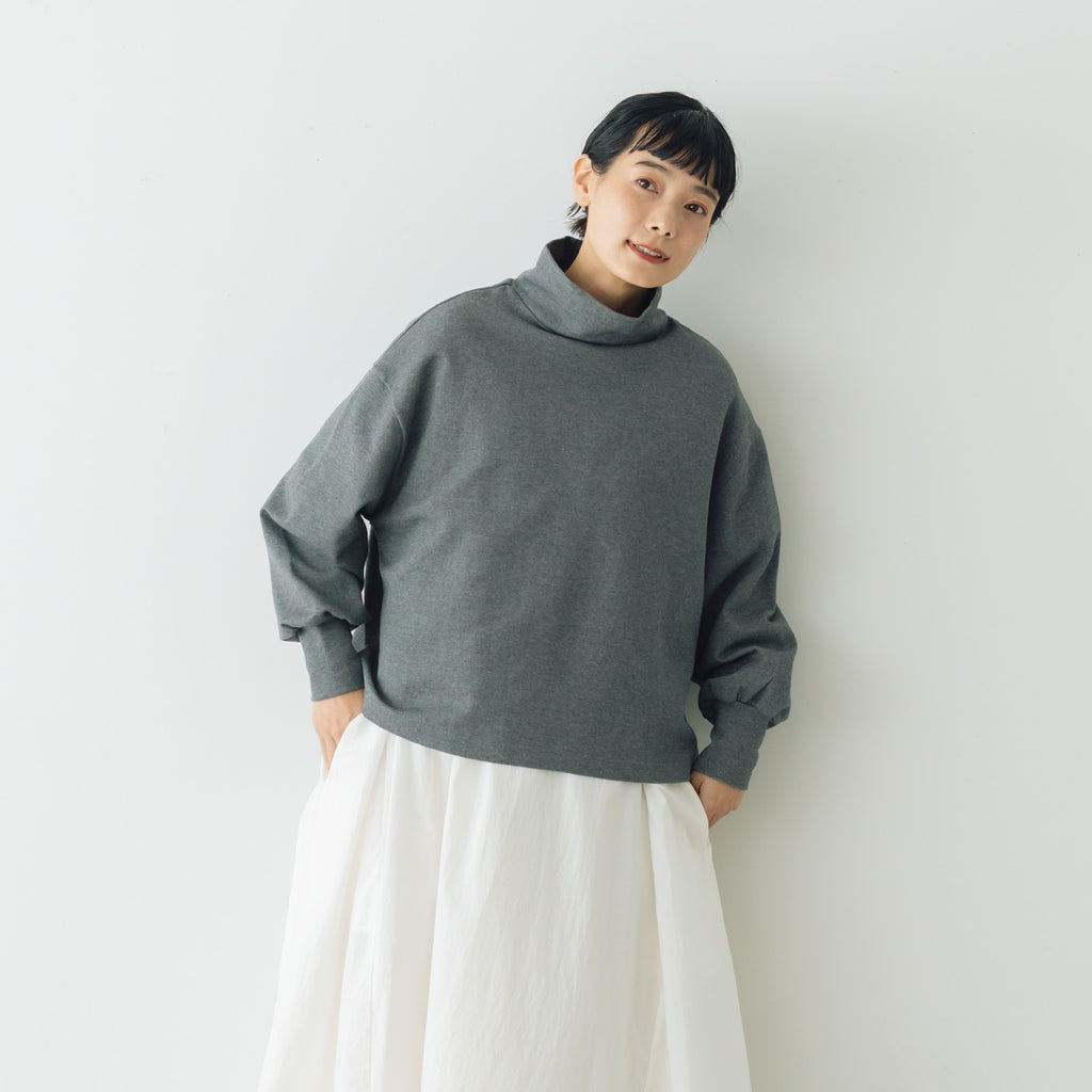 くらすこと ＋to 大人の定番、ハイネックプルオーバー ｜くらすこと