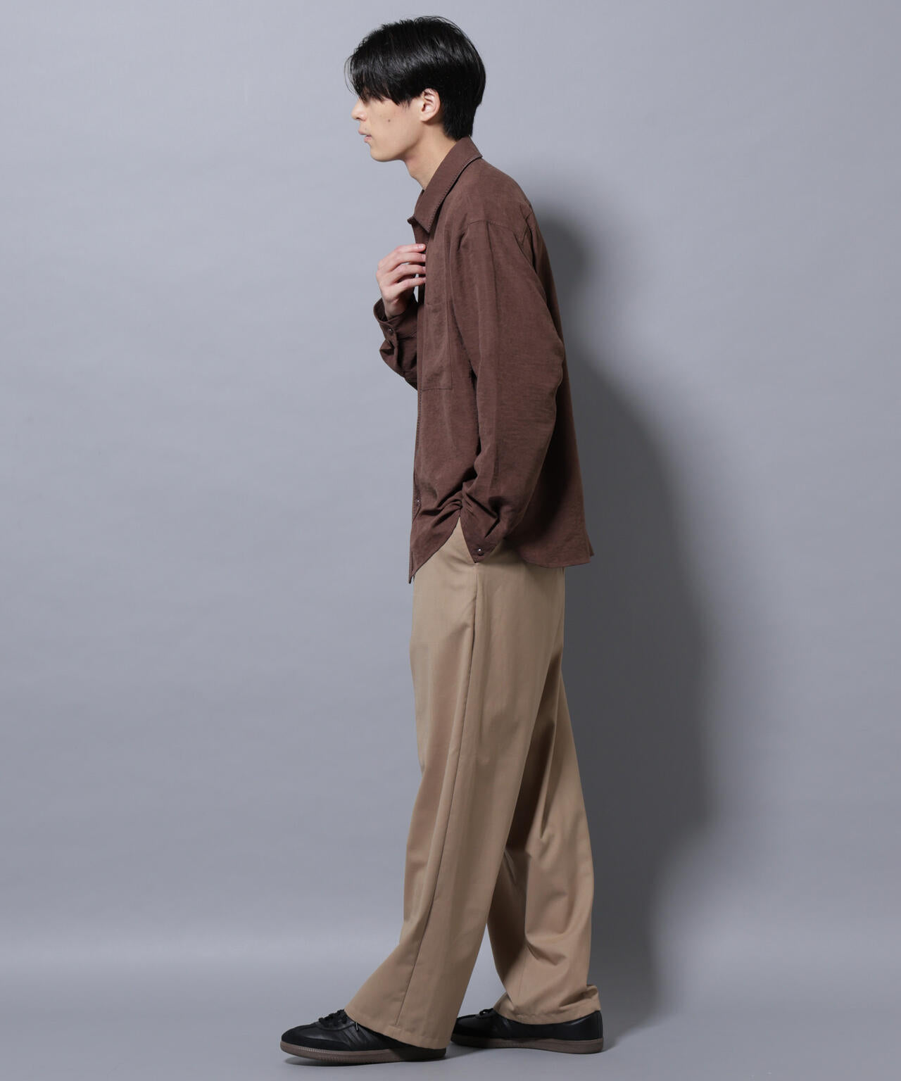 エンブロイダリーフェイクスウェードシャツ