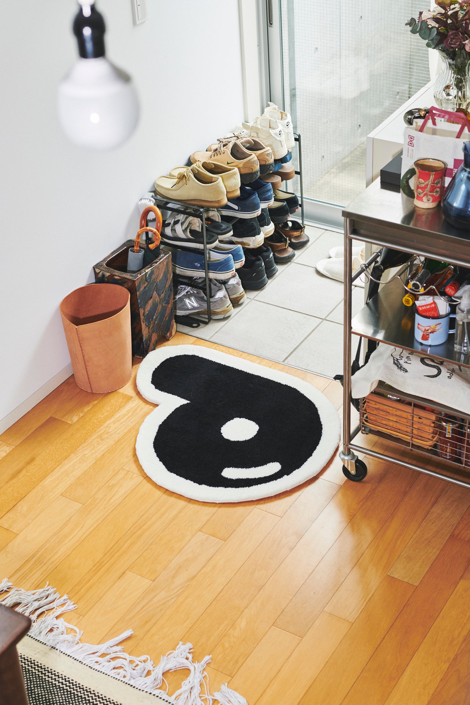 受注生産・5月末 - 6月末までに発送予定] P Rug (Basic/Black