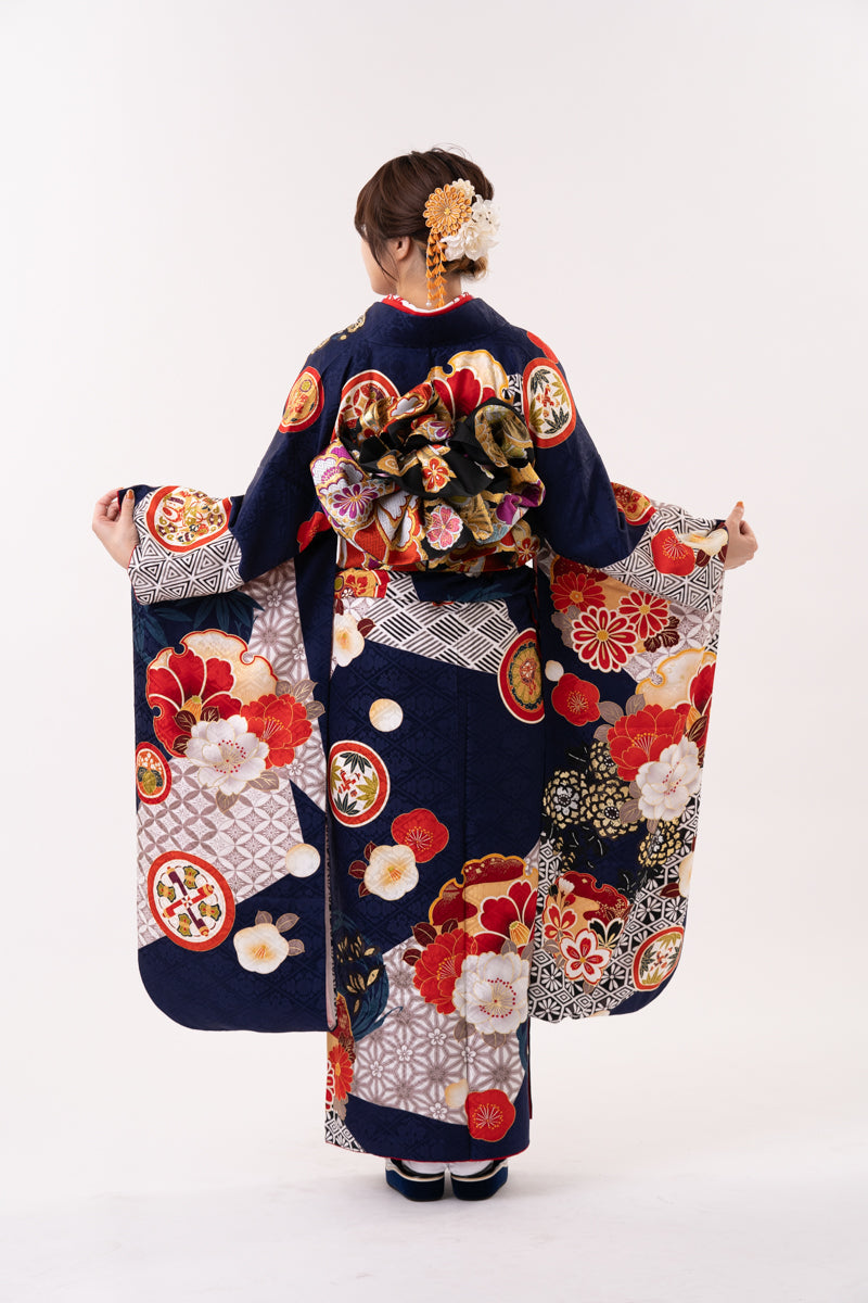紺地 牡丹柄 正絹振袖【156】 – SAKURA TOKYO